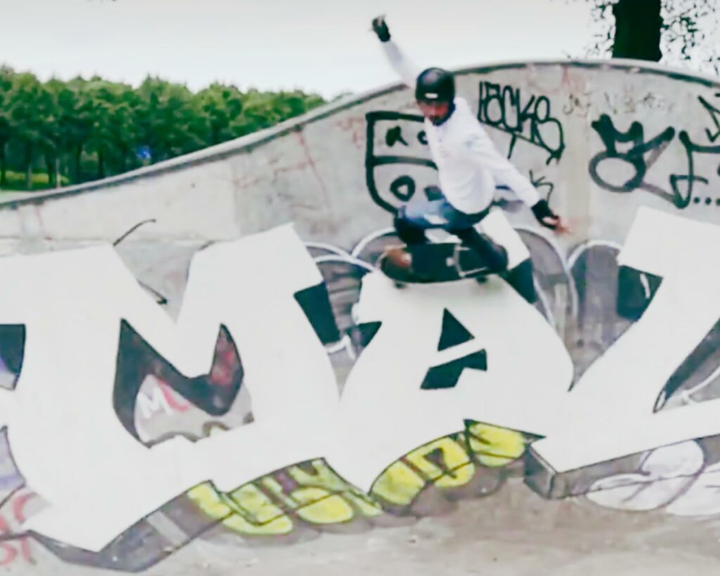 Michiel van Gerven skateboarden